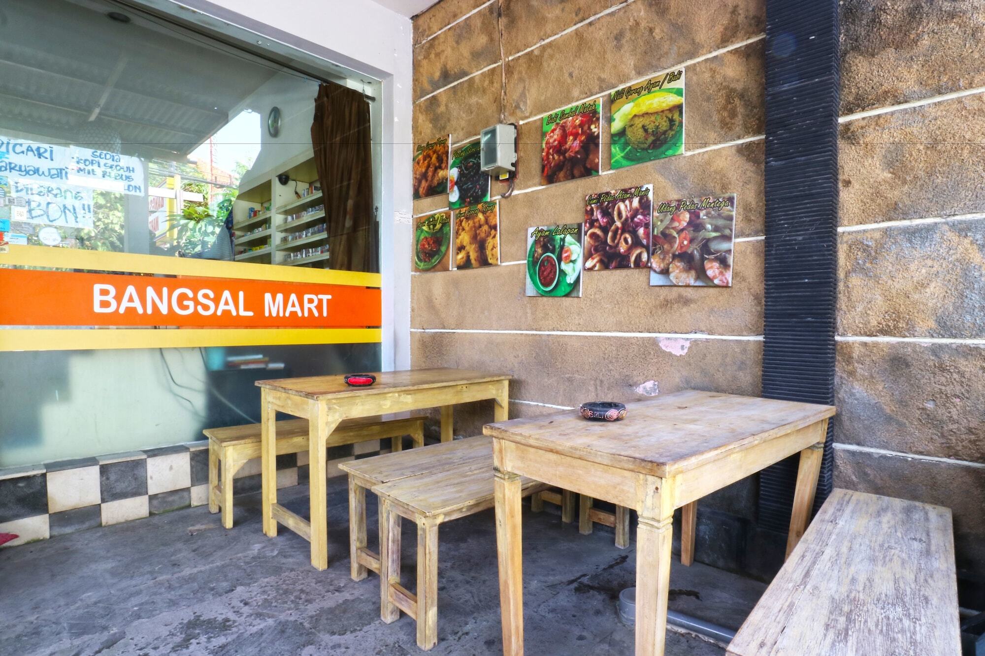 Bangsal Homestay Denpasar Eksteriør billede